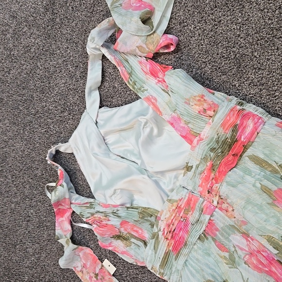 NWT Eliza J Floral Maxi Dress Embellished Neck  Sz 6 - Picture 13 of 15